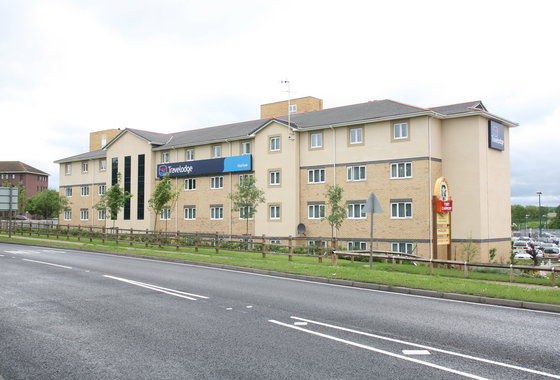 Travelodge Harlow Bagian luar foto